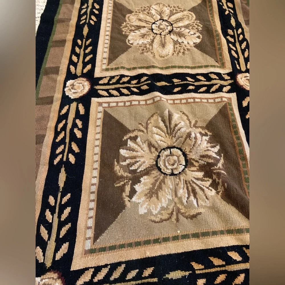 Vintage Tapestry Rug Henri Samuel French Aubusson Needlepoint Medallion Design